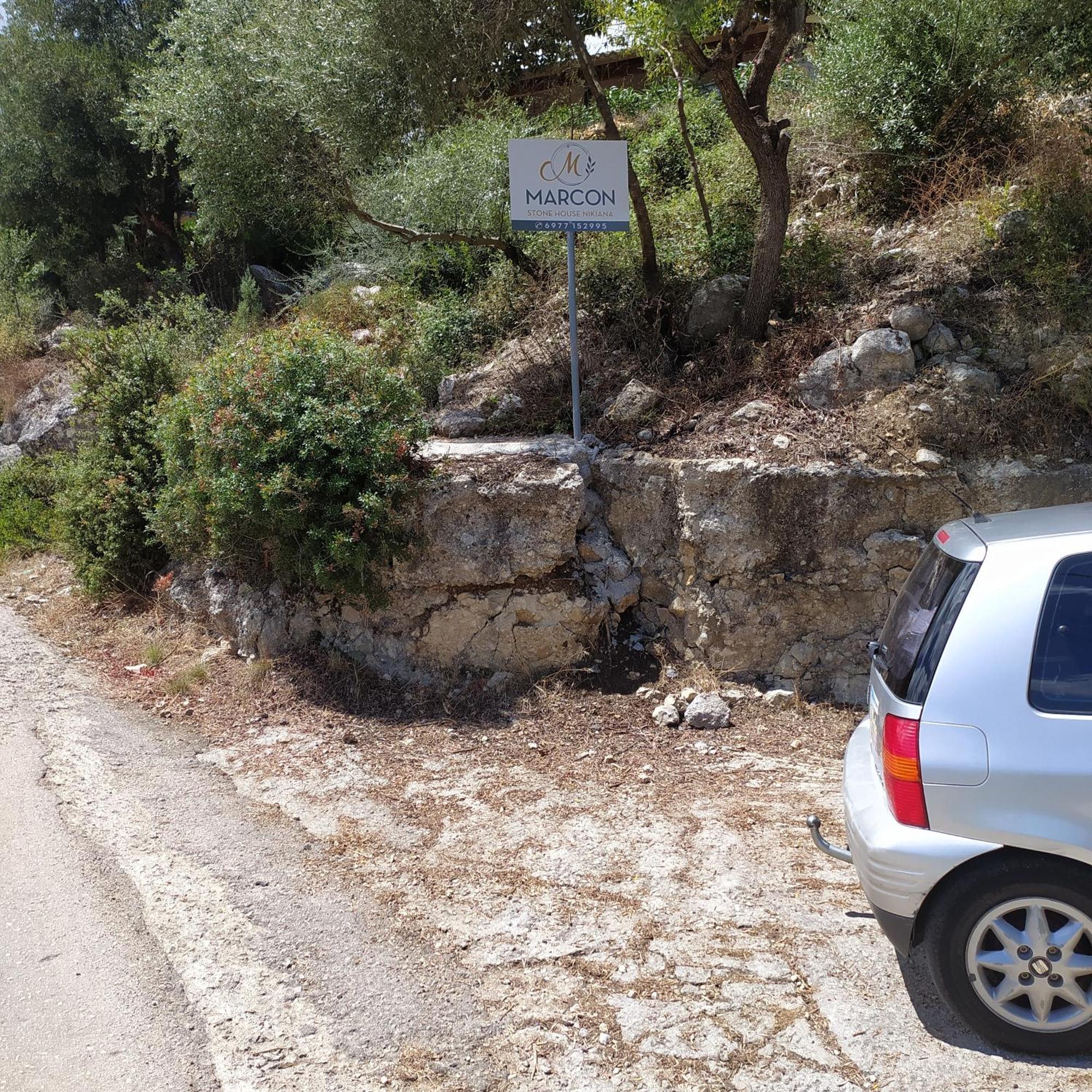 Marcon Stone House Nikiana Villa Luaran gambar